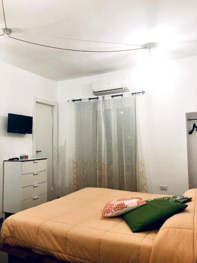 Hotel Casa Sofia à Naples Extérieur photo